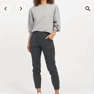 Spanx - Stretch Twill Cargo Jogger Pants size Medium